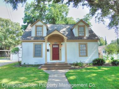 Main picture of 425 E Myrtle St