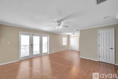 Main picture of 4810 Coquina Key Dr SE