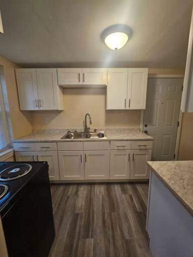 Main picture of 422 E Seminary Ave