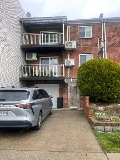 Main picture of 2917 Lasalle Ave