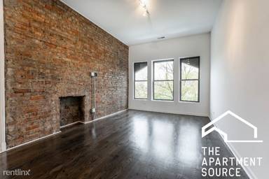 Main picture of 1210 W Foster Ave