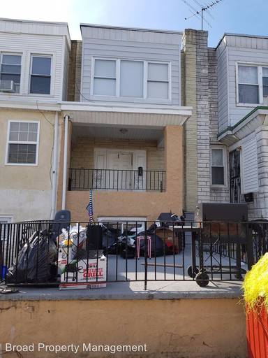 Main picture of 2902 S Dewey St