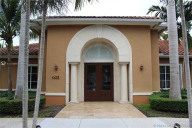 Main picture of Gables Court Condominium