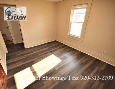 Main picture of 170 E Cotton St