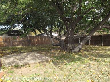 Main picture of 128 Bluebird Cir