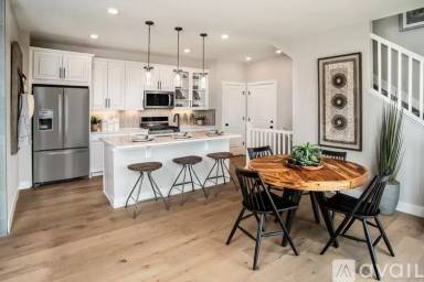 Main picture of 1094 Anker Dr
