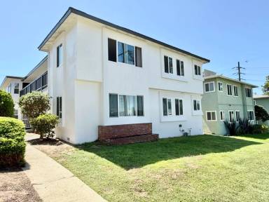 Main picture of 1112 E Imperial Ave