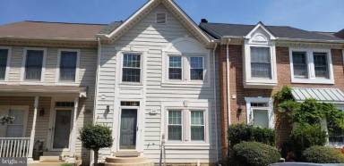 Main picture of 13155 Tory Loop