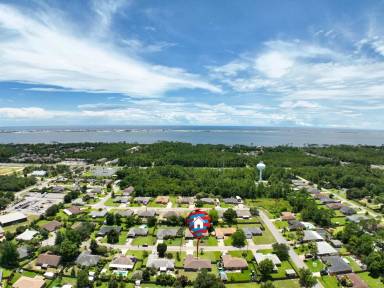 Main picture of 7216 Antoinette Cir