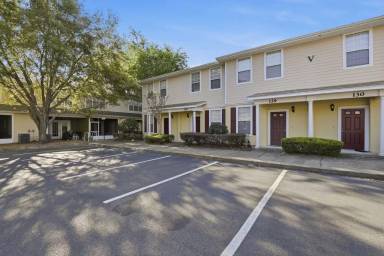 Main picture of Grantwood Condominiums