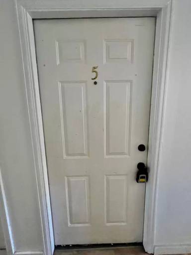 Main picture of 1850 Laporte Ave