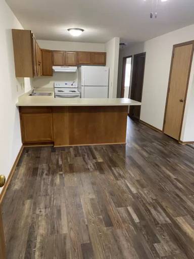 Main picture of 1551 Honeysuckle Rd