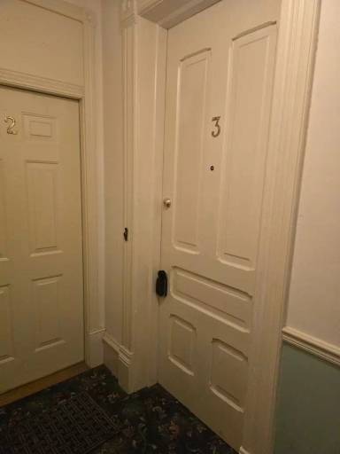 Main picture of 318 1/2 Liberty St