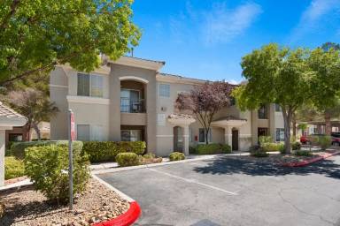 Main picture of The Falls at Rhodes Ranch