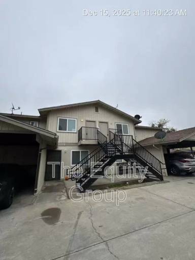 Main picture of 800 - 809 Monarch Cir
