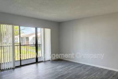 Main picture of 8203 Sun Spring Cir