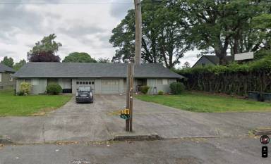 Main picture of 924 Park St