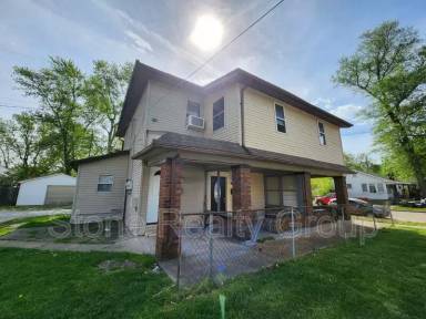 Main picture of 814 Lincoln Street