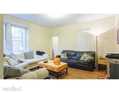 Main picture of 233 Kelton St