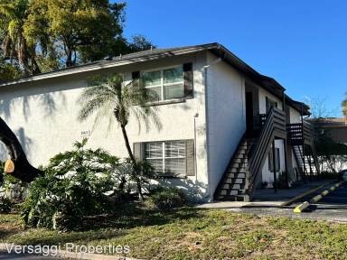 Main picture of 2411 W Stroud Ave