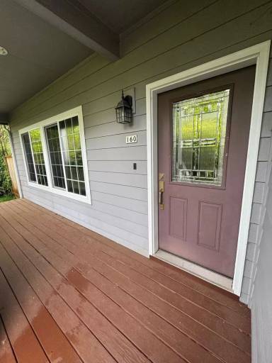 Main picture of 160 W Lexington Ave