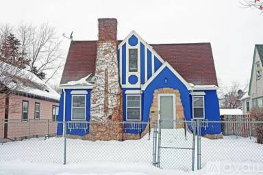 Main picture of 1407 Washburn Ave N