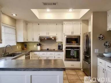 Main picture of 405 Fairview Dr