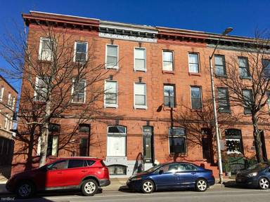 Main picture of 2124 E Baltimore St