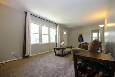 Main picture of Wentworth Avenue South