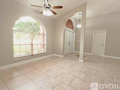 Main picture of 309 SE 18th Ter