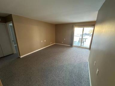 Main picture of 30028 Farmington Rd