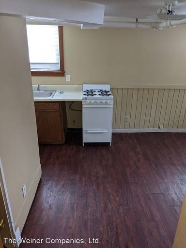 Main picture of 1008 S Busey Ave