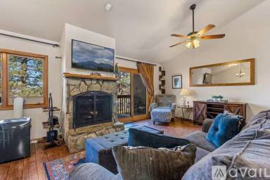 Main picture of 2665 N Valley View Rd