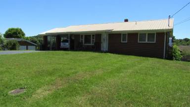 Main picture of 115 Belmont Dr