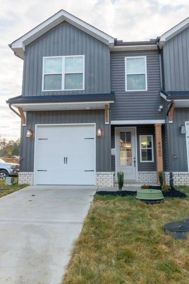 Main picture of 4874 Ancient Glacier Ln