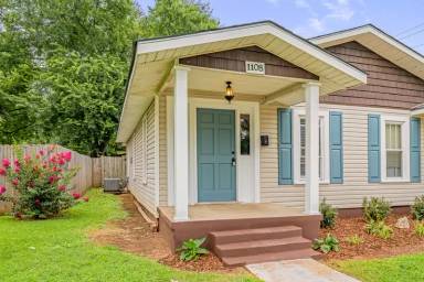 Main picture of 1104 Oshaughnessy Ave NE