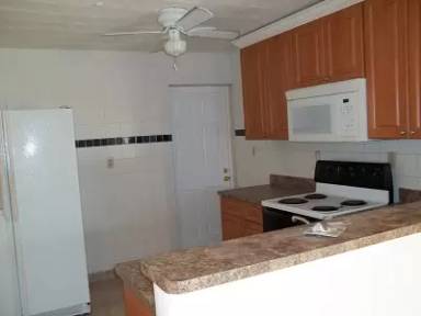 Main picture of 2830 NE 7th Ter