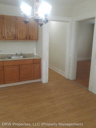 Main picture of 61 Laurel St