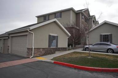 Main picture of 157 W Springview Dr
