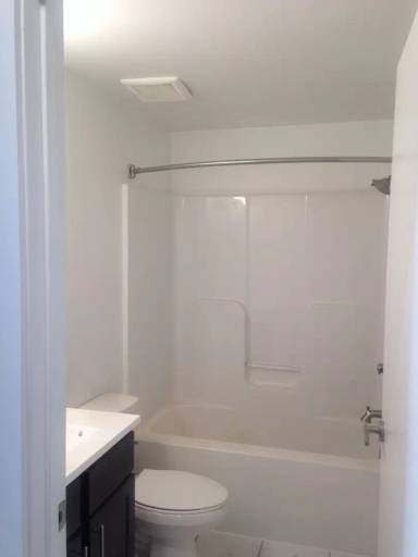 Main picture of 926 Commerce St