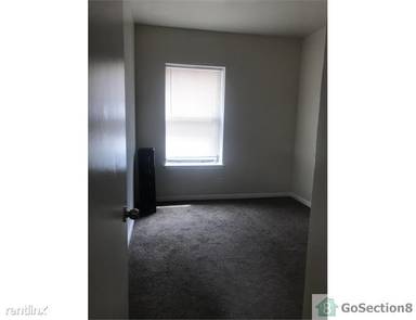 Main picture of 370 E 53rd St