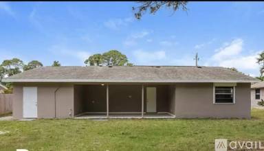 Main picture of 1093 SE Sandia Dr