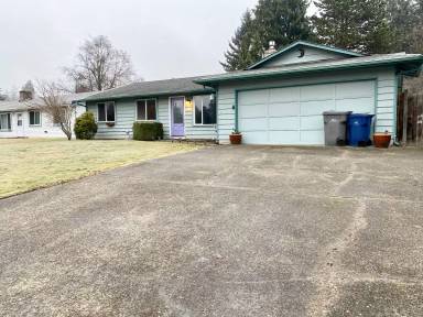Main picture of 14204 82nd Ave NE