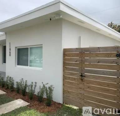 Main picture of 11860 SW 185th St