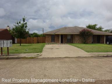 Main picture of 542 Bluebird Ln