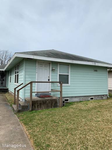 Main picture of 1619 Bayou Homes Dr