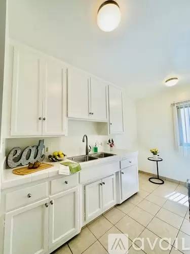 Main picture of 955 Hillcrest St