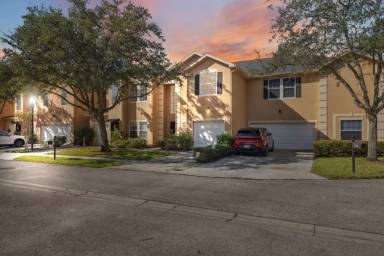 Main picture of 16320 Parkstone Palms Ct