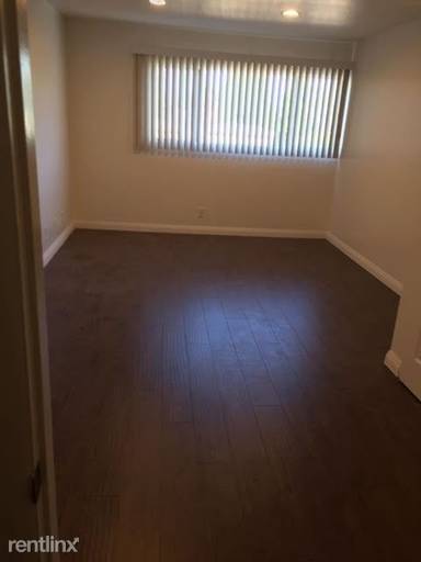 Main picture of 14006 Vanowen St