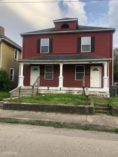 Main picture of 1521 W Vermont St